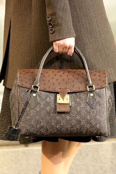 Look 9